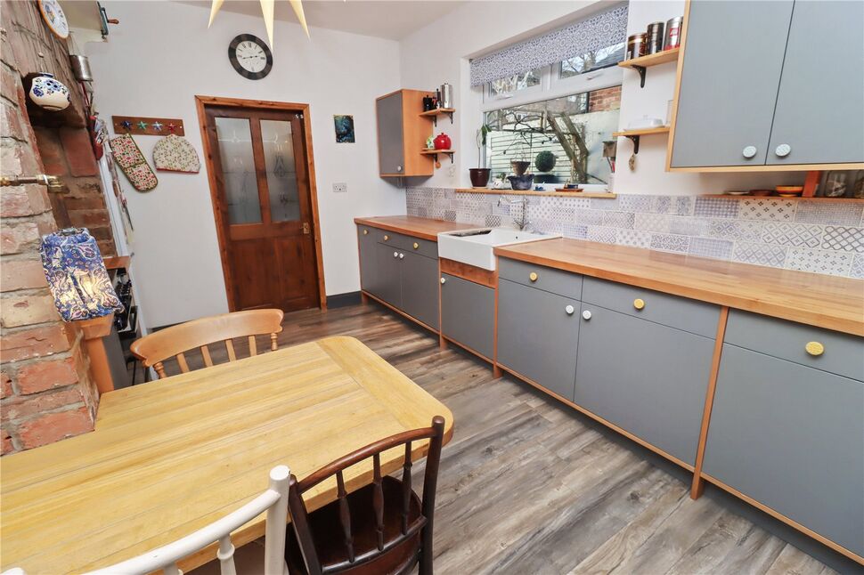 Breakfasting Kitchen