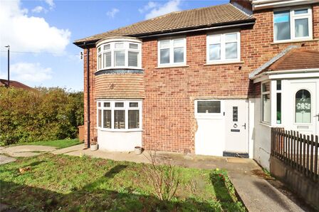 Larkfield Road, 3 bedroom Semi Detached House for sale, &pound;260,000