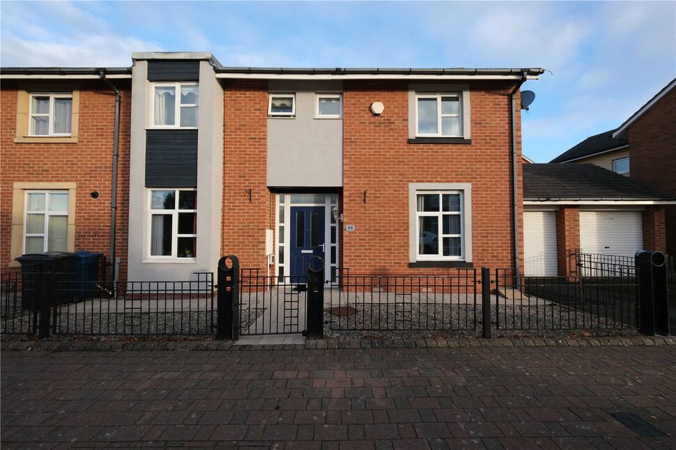 Main image of 4 bedroom Semi Detached House for sale, Lynwood Way, South Shields, Tyne and Wear, NE34