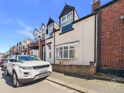 3 bedroom Mid Terrace House for sale