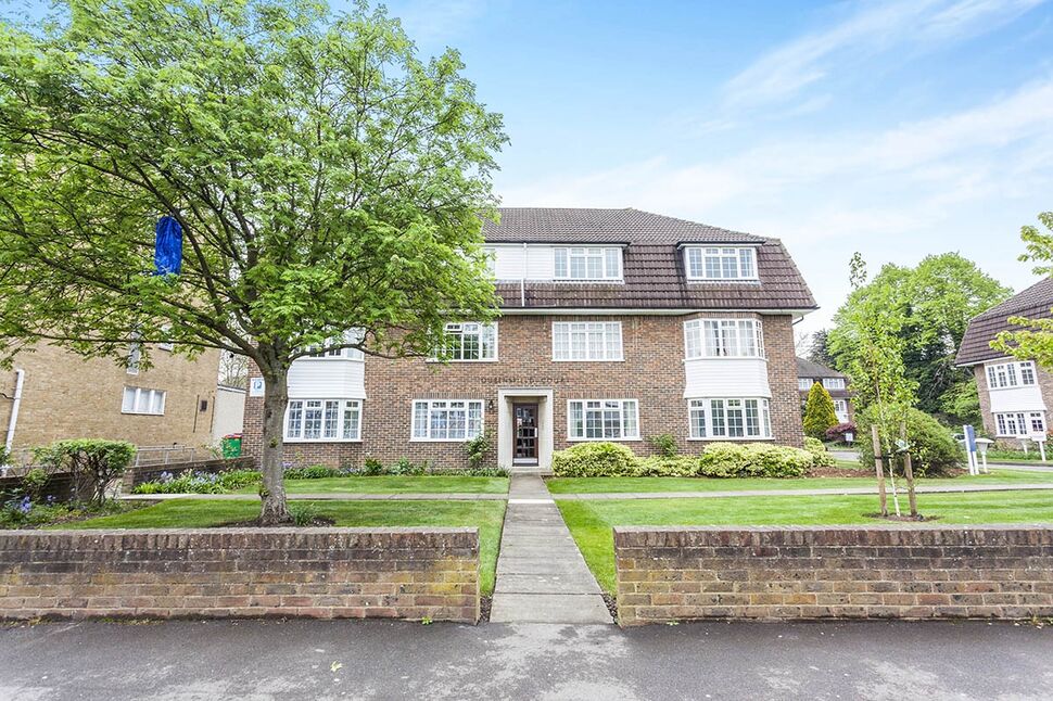 Main image of 2 bedroom Flat to rent, London Road, Cheam, Surrey, SM3