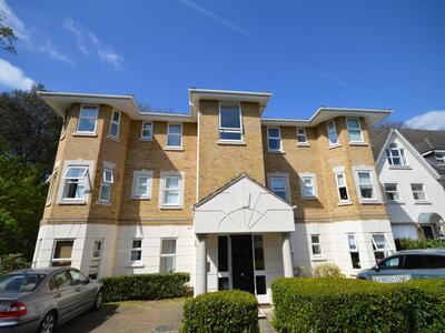 Penners Gardens, 2 bedroom  Flat to rent, £2,250 pcm