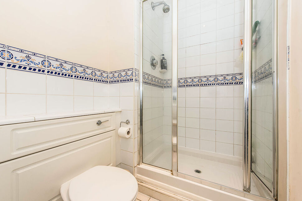 En-Suite Shower / WC