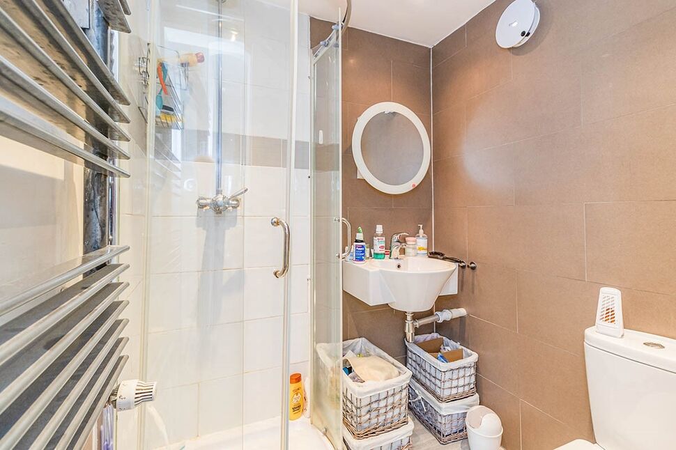 Shower Room / WC