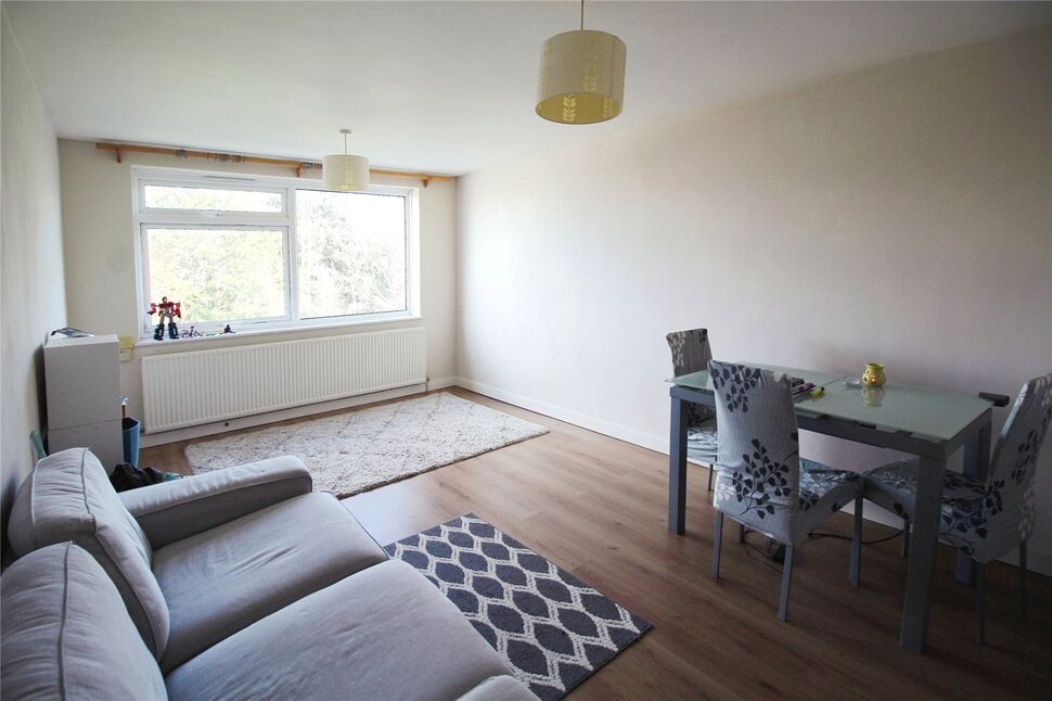 Lounge / Dining Room