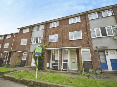 South Terrace, 2 bedroom Mid Terrace Flat to rent, &pound;1,750 pcm