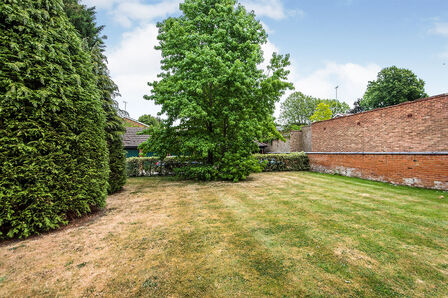 Stirling Court, 1 bedroom  Flat for sale, £325,000