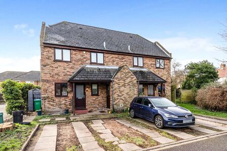 Rectory Grove, 1 bedroom Flat to rent, &pound;1,325 pcm