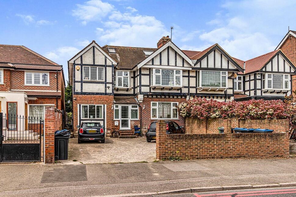 Main image of 3 bedroom House to rent, Robin Hood Way, London, SW15