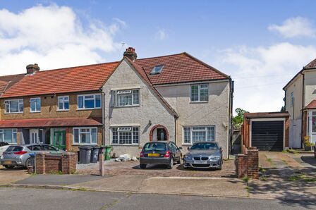 Church Rise, 1 bedroom Detached Room to rent, £725 pcm