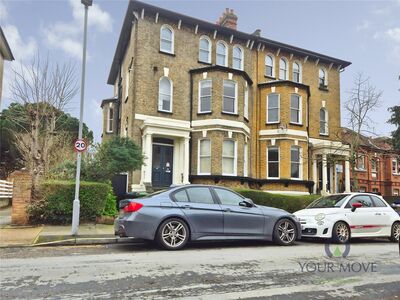 Grove Road, 2 bedroom Flat to rent, &pound;2,200 pcm