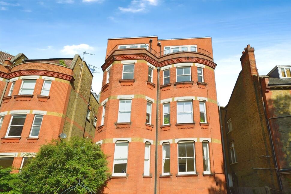 Main image of 1 bedroom Flat to rent, Claremont Gardens, Surbiton, KT6