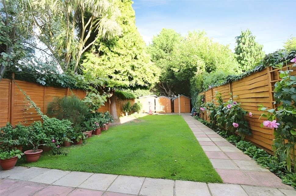 3 bedroom Semi Detached House for sale, Douglas Road, Kingston upon