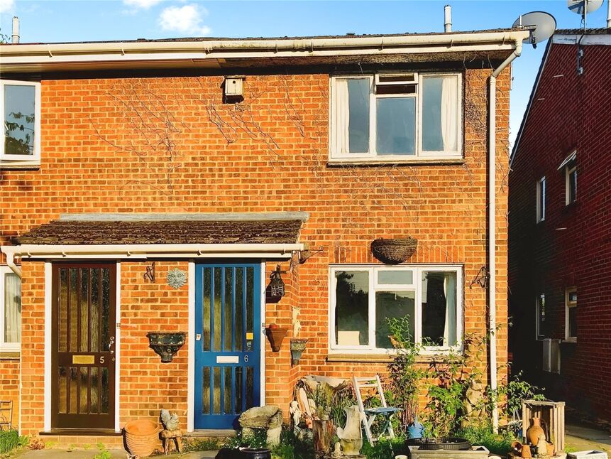 1 bedroom Semi Detached House for sale