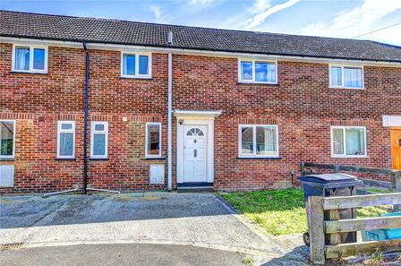 Addison Gardens, 6 bedroom Mid Terrace Flat to rent, £4,800 pcm