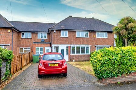5 bedroom Mid Terrace House for sale