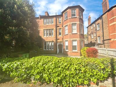Adelaide Road, 1 bedroom  Flat for sale, £210,000