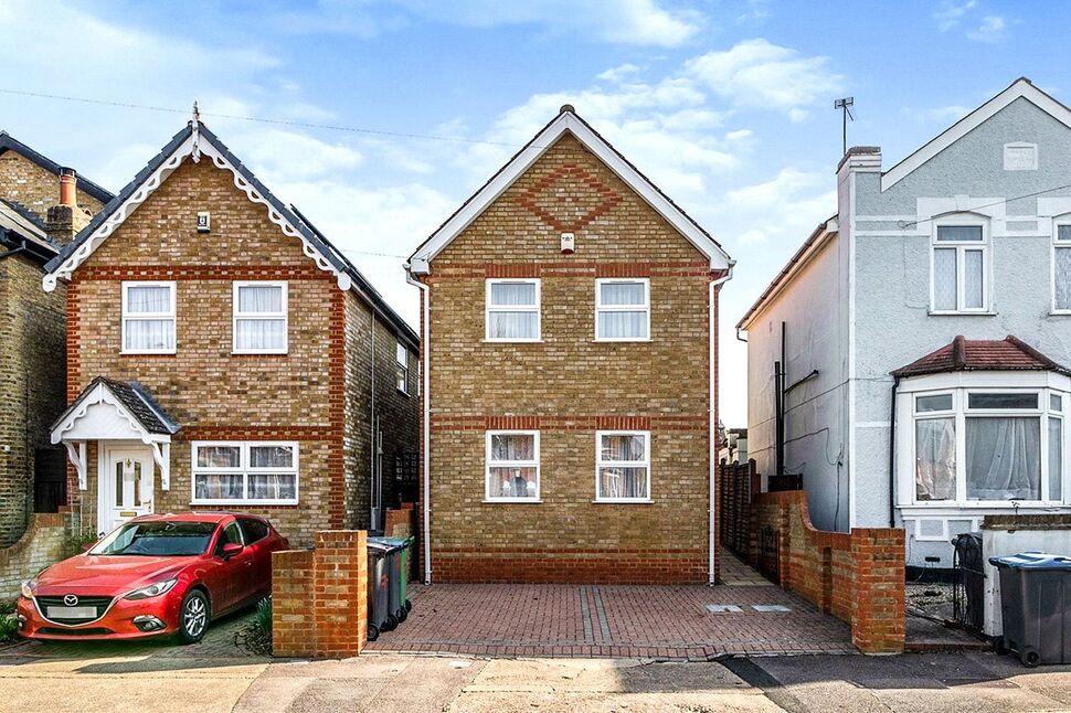 Main image of 1 bedroom Detached Room to rent, Worthington Road, Surbiton, KT6