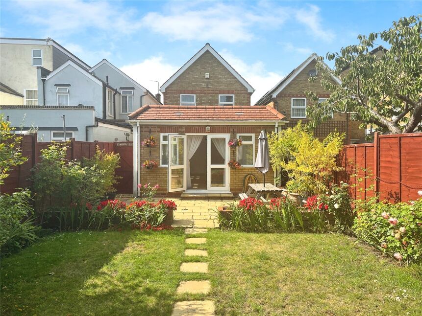 Main image of 5 bedroom Detached House for sale, Worthington Road, Surbiton, KT6