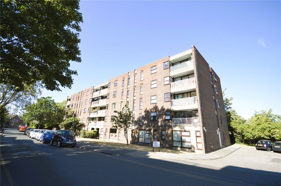 Main image of 2 bedroom Flat to rent, Glenbuck Road, Surbiton, KT6