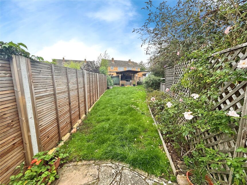 Main image of 2 bedroom Flat for sale, Collier Close, Epsom, Surrey, KT19