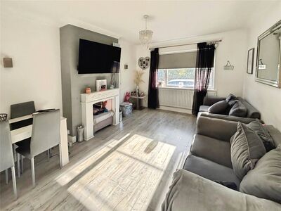 2 bedroom  Flat for sale