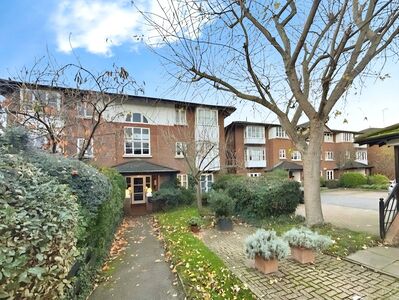 Kingsworthy Close, 1 bedroom  Flat to rent, £1,450 pcm