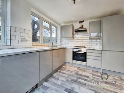 Holroyd Road, 2 bedroom End Terrace Flat to rent, &pound;1,595 pcm