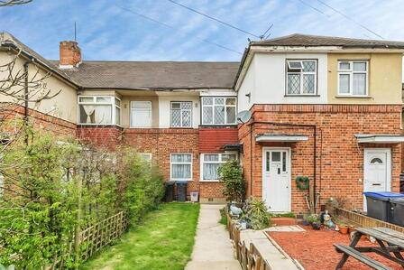 Barnard Gardens, 2 bedroom Flat to rent, &pound;1,750 pcm
