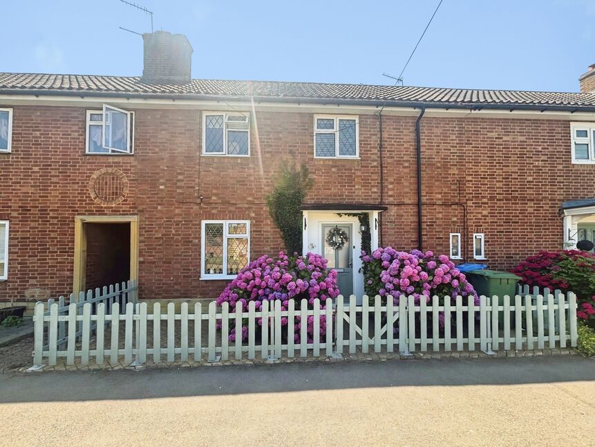 Main image of 3 bedroom Mid Terrace House for sale, Bankside Drive, Thames Ditton, Surrey, KT7