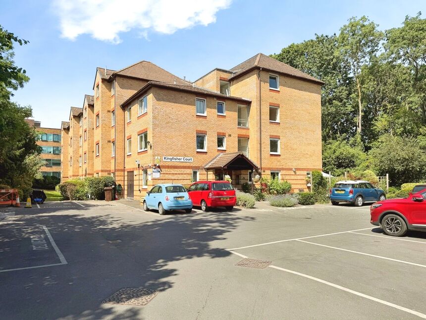 Main image of 1 bedroom Flat for sale, Ewell Road, Surbiton, KT6
