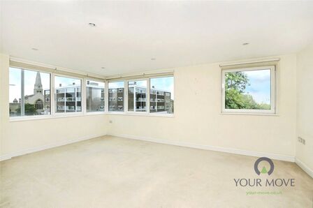 2 bedroom Flat for sale