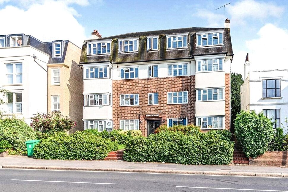 Main image of 3 bedroom Flat for sale, St. Marks Hill, Surbiton, Surrey, KT6