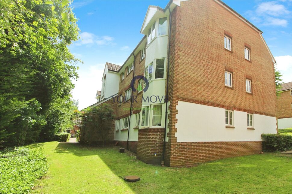 Main image of 2 bedroom Flat to rent, Autumn Drive, Sutton, Surrey, SM2
