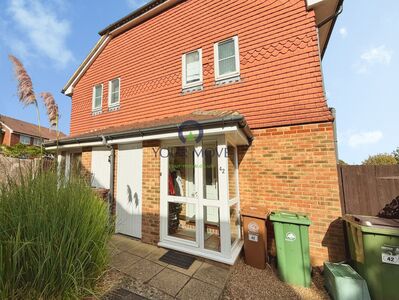 1 bedroom Semi Detached House to rent
