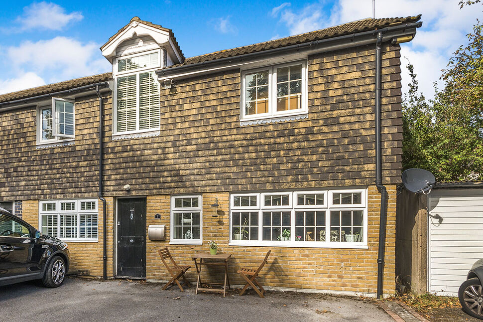 Main image of 2 bedroom Semi Detached House to rent, Cadogan Court, Sutton, Surrey, SM2