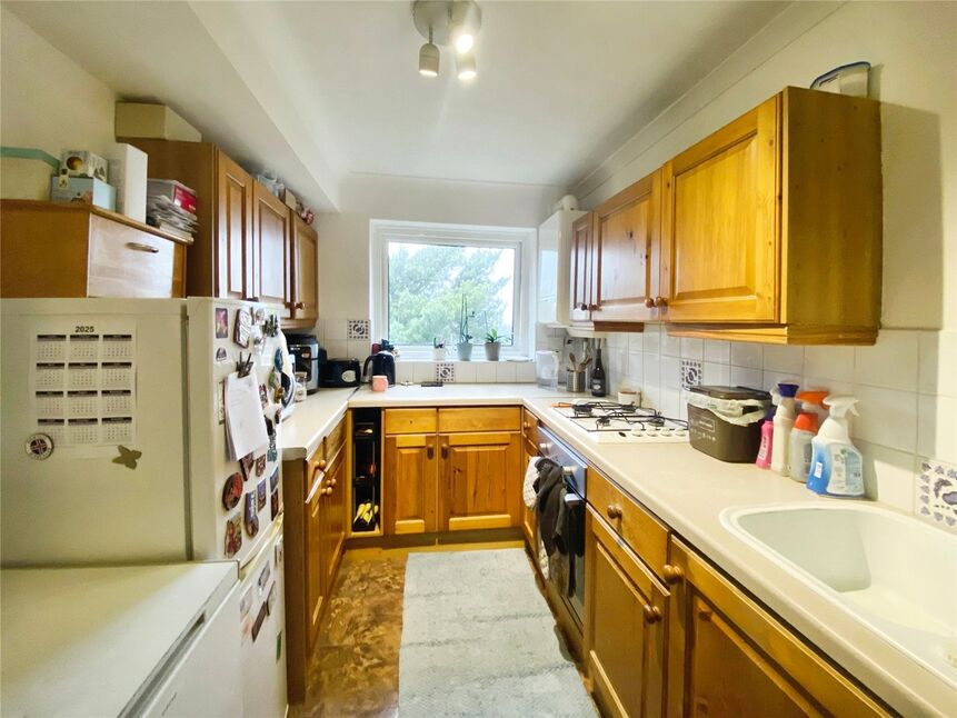 Main image of 2 bedroom  Flat to rent, St. James Road, Sutton, Surrey, SM1