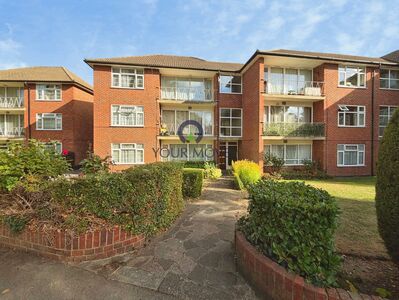 Grange Court Grange Road, 2 bedroom Flat to rent, &pound;1,650 pcm