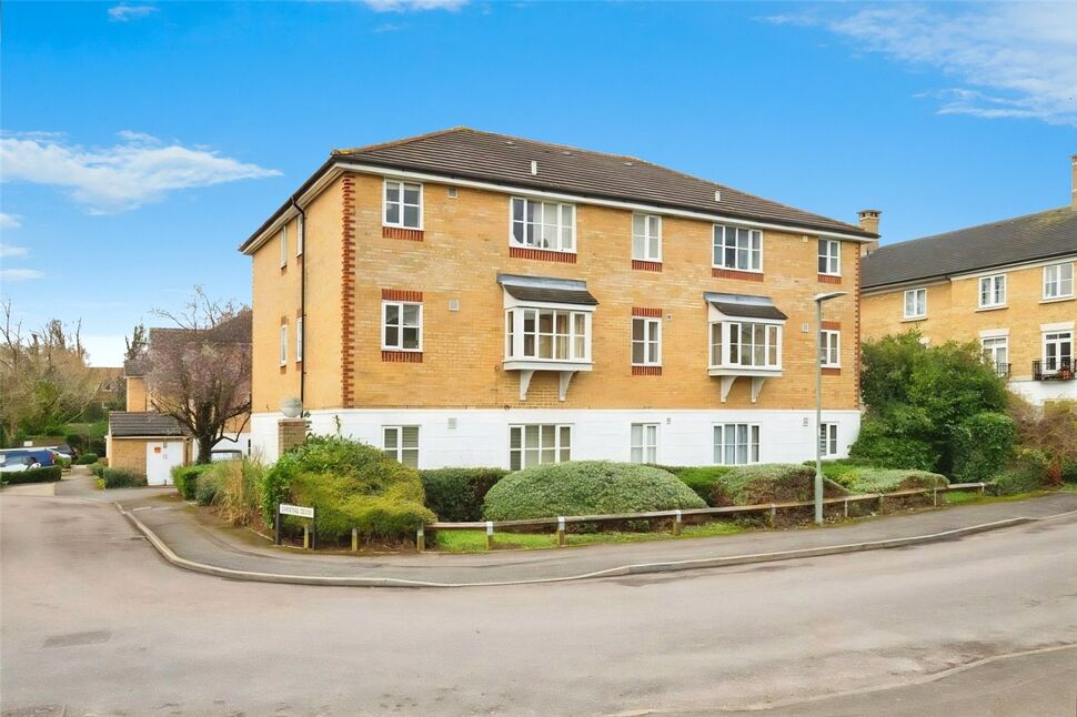 Main image of  Flat to rent, Chipstead Close, Sutton, Surrey, SM2