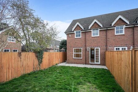 Kenny Drive, 3 bedroom  House to rent, £2,350 pcm