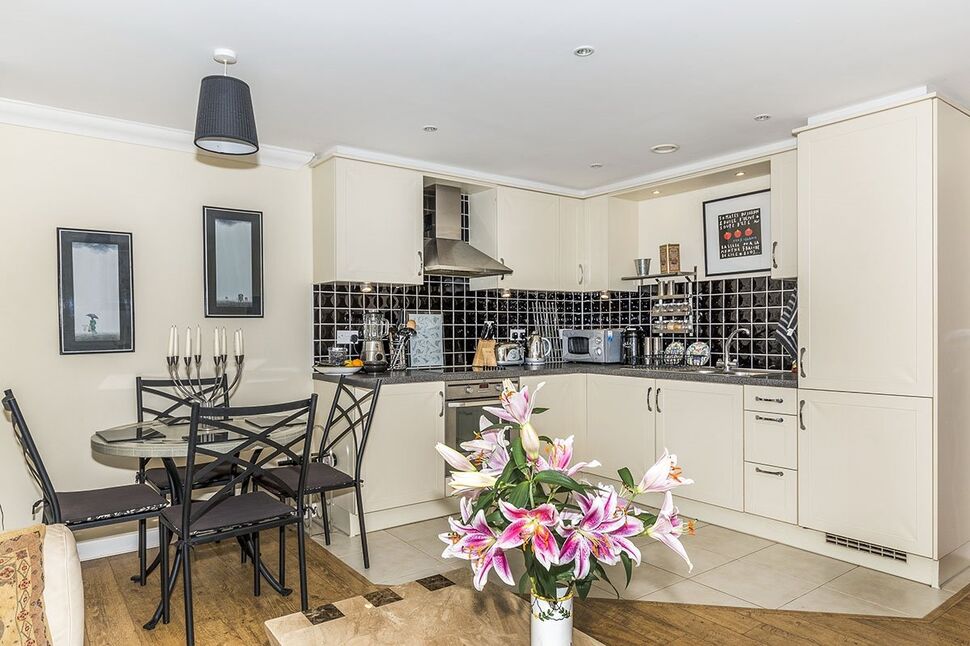 Main image of 2 bedroom Flat for sale, Stanley Road, Sutton, SM2