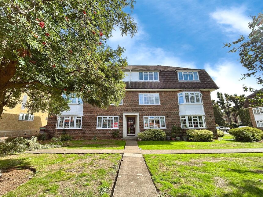 Main image of 2 bedroom Flat for sale, London Road, Cheam, Sutton, SM3