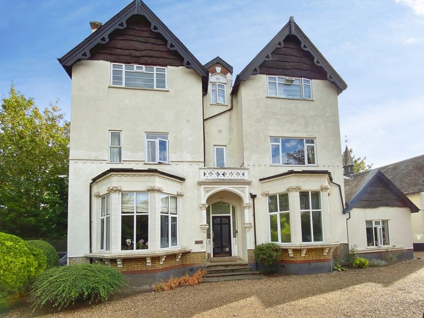 Main image of 3 bedroom Flat for sale, Mulgrave Road, Sutton, SM2
