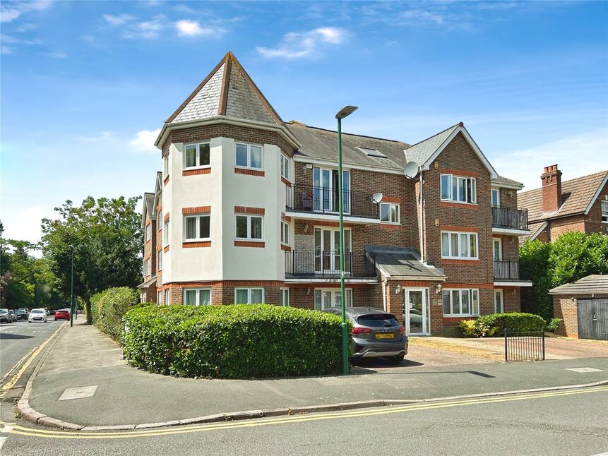 Main image of 2 bedroom  Flat for sale, Worcester Road, Sutton, Surrey, SM2