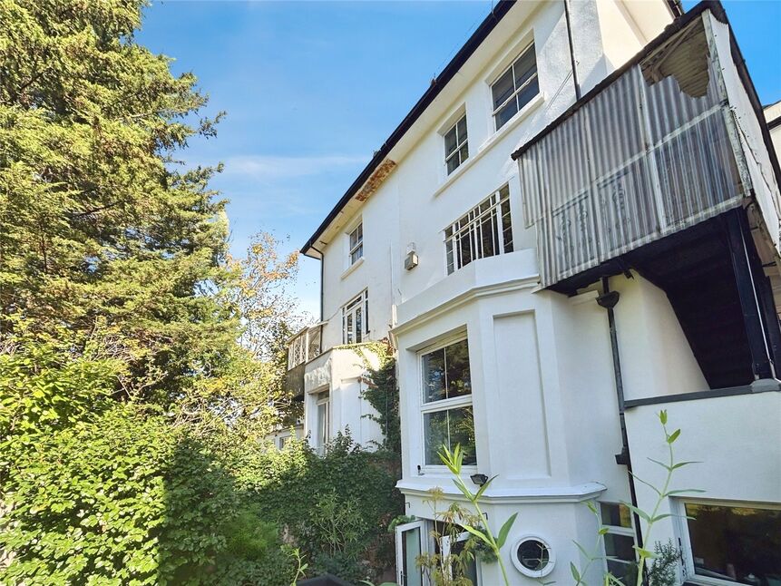 Main image of 3 bedroom  Flat for sale, Ewell Road, Surbiton, KT6