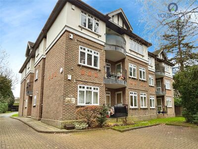 Worcester Road, 2 bedroom  Flat for sale, £325,000