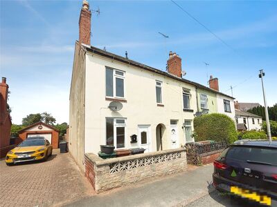 2 bedroom Semi Detached House to rent