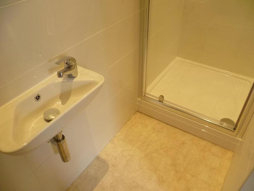 Shower Room / WC