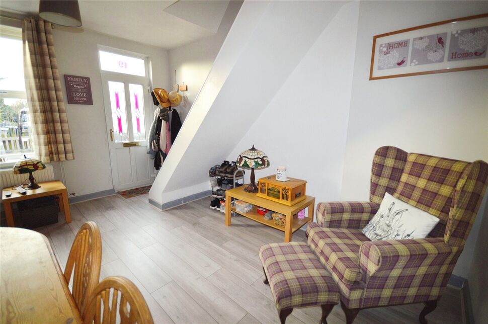 3 bedroom Mid Terrace House for sale, Donisthorpe Lane, Moira, DE12 £