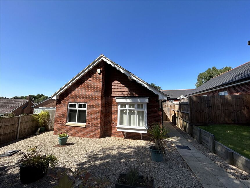 3 bedroom Detached Bungalow for sale, Eureka Lodge Gardens, Swadlincote